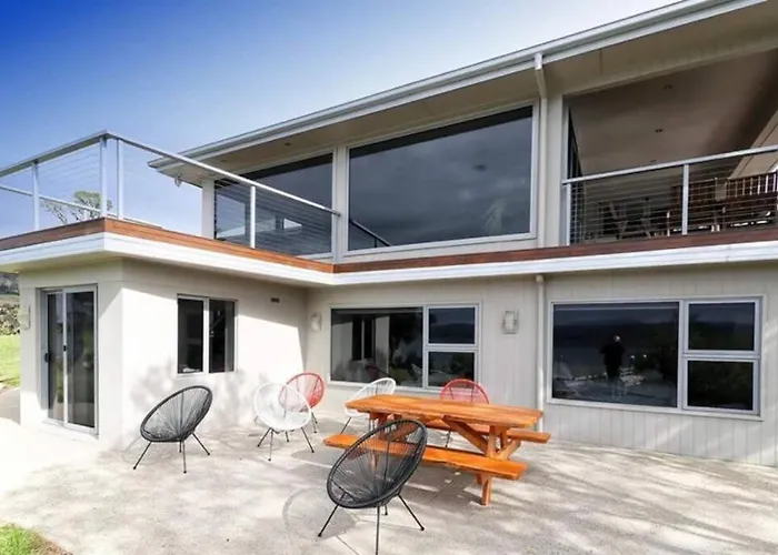 Haven House - River Edge Apartment