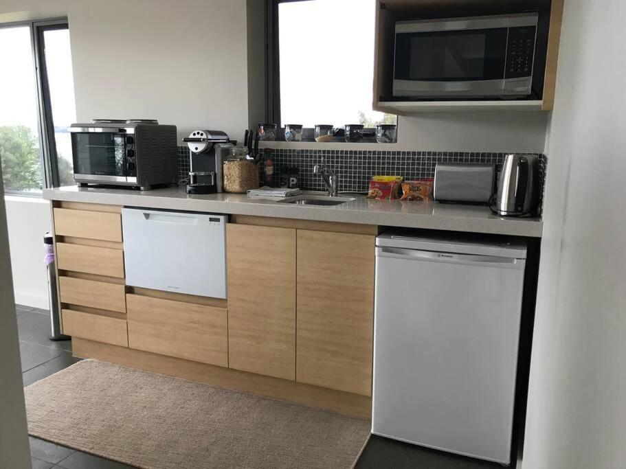 Haven House - River Edge Apartment